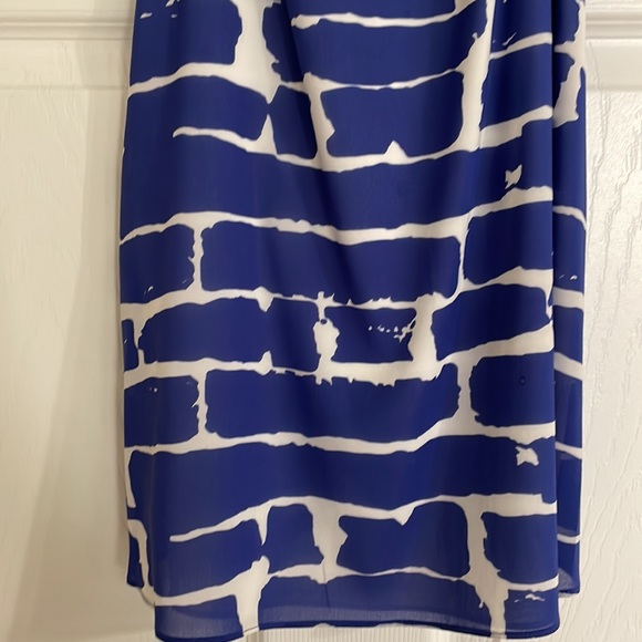 Alice + Olivia silk camisole tank top. Blue and white. Size XS. - Picture 3 of 5